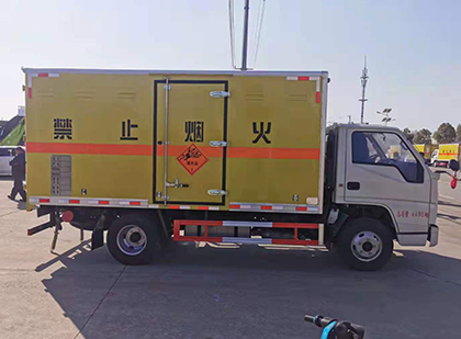 兰陵爆破器材运输车