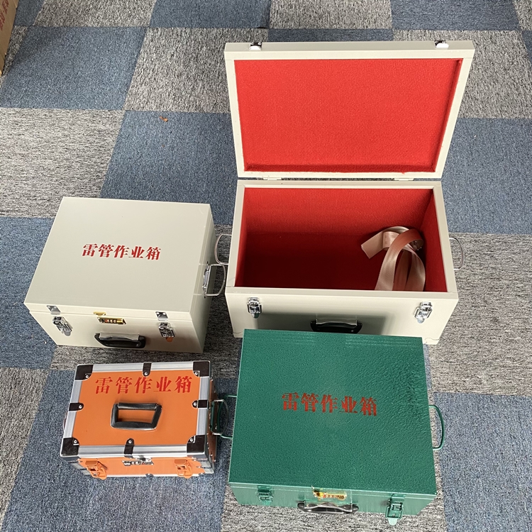 兰陵爆破工程作业箱如何选择？玻璃钢与传统材质的全面对比